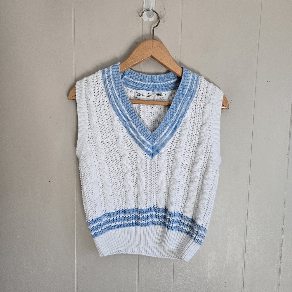 Vintage Hunter's Glen cable knit sweater vest preppy light Academia white blue S